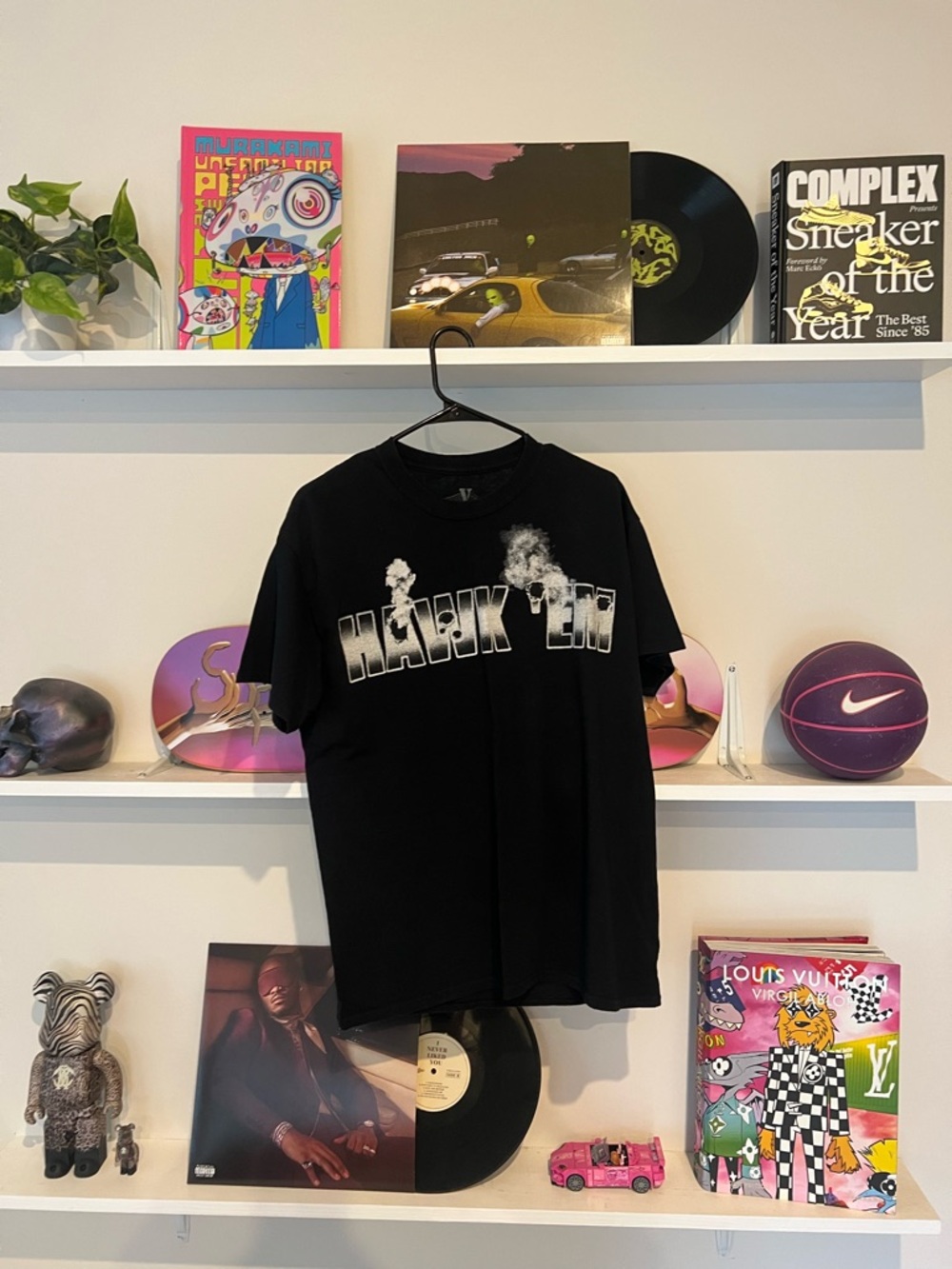 VLONE Black Short Sleeve Graphic Logo Tee